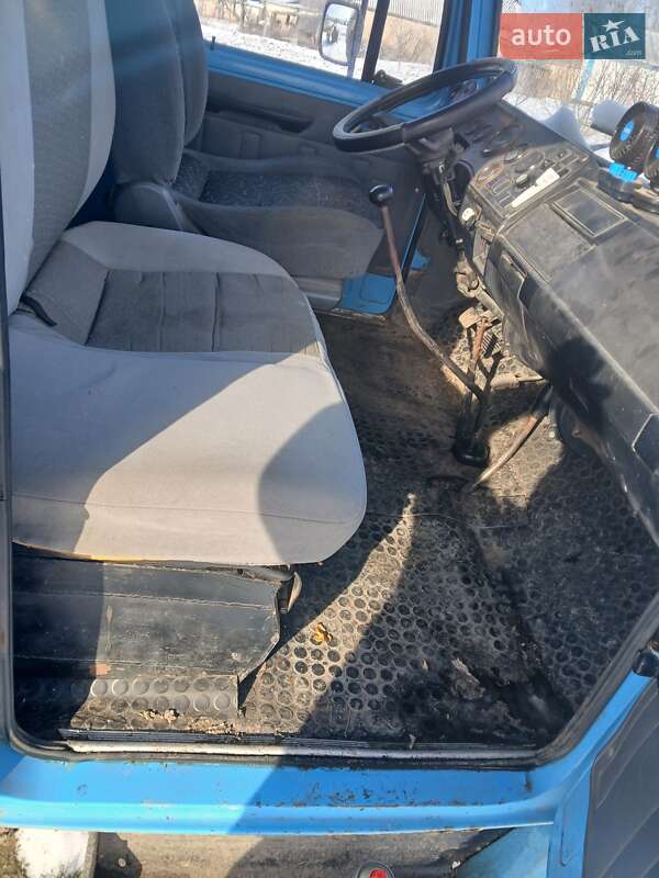 Самосвал ГАЗ 3307 1992 в Голованевске