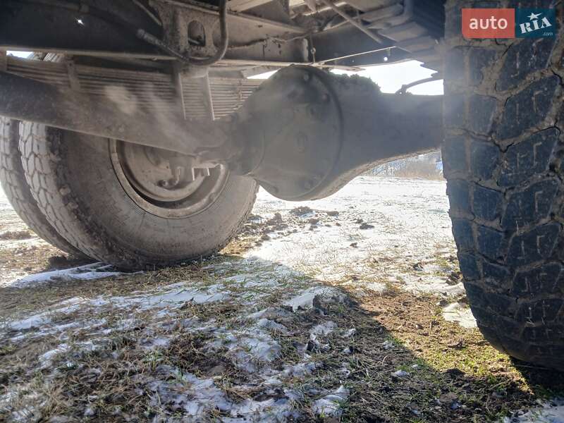 Самосвал ГАЗ 3307 1992 в Голованевске