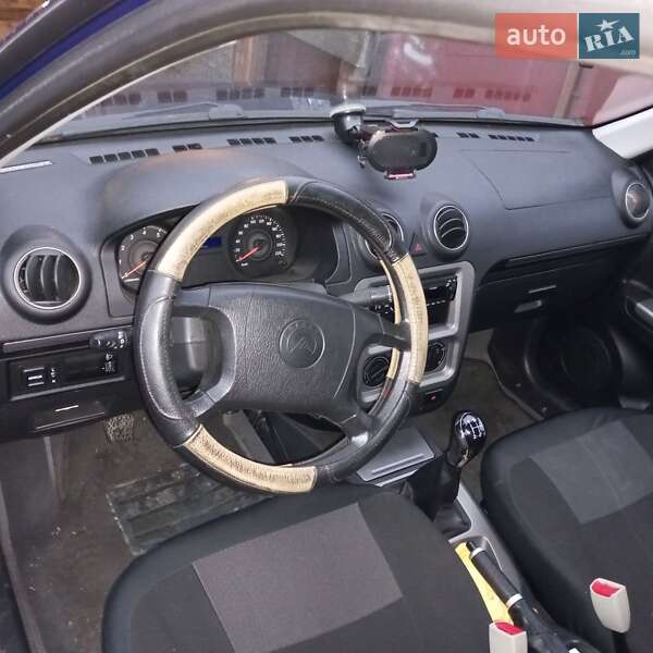 Седан Geely CK-2 2012 в Десне