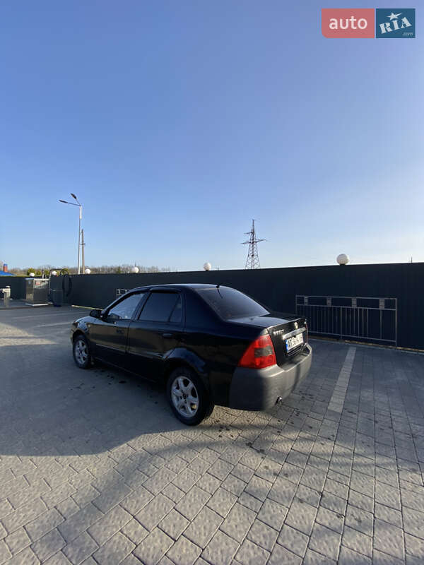 Седан Geely CK 2007 в Долині