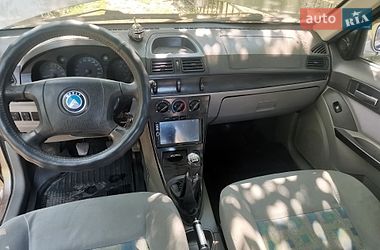 Седан Geely CK 2008 в Градижске