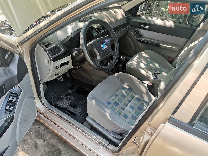 Седан Geely CK 2008 в Градижске