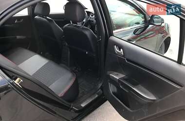 Седан Geely Emgrand 7 (EC7) 2013 в 