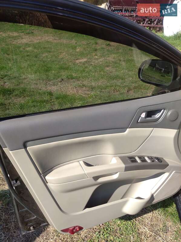 Седан Geely Emgrand 7 (EC7) 2012 в Роздільній