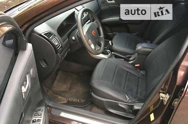 Седан Geely Emgrand 7 (EC7) 2012 в 
