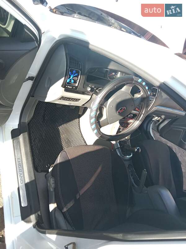 Седан Geely Emgrand 7 (EC7) 2013 в Кривом Роге