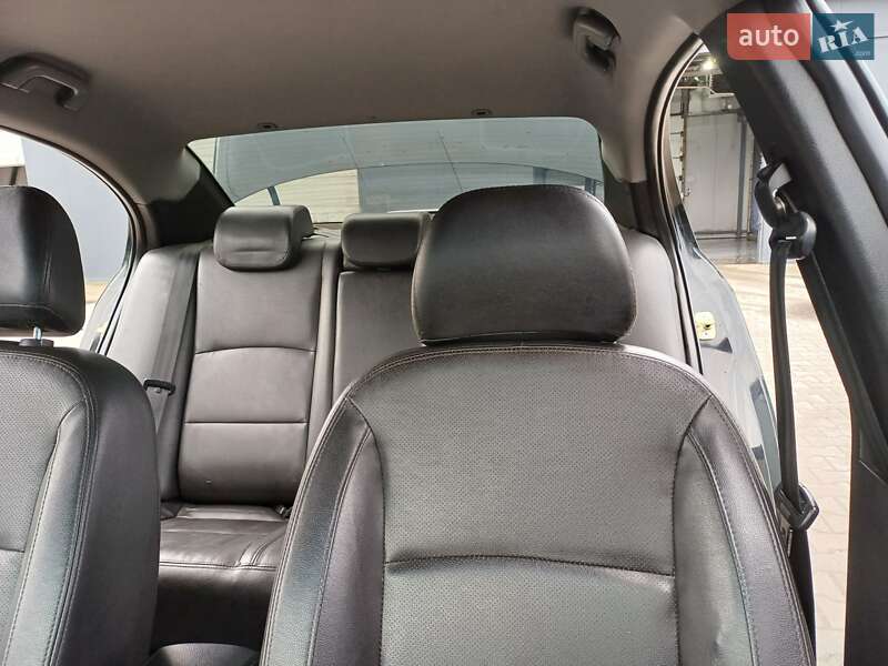 Седан Geely Emgrand 7 (EC7) 2013 в Шептицькому