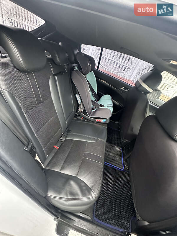 Хетчбек Geely Emgrand 7 (EC7) 2013 в Івано-Франківську