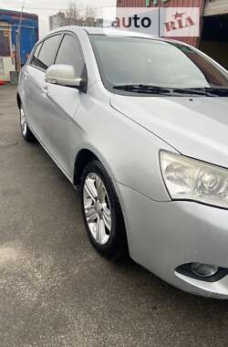 Хэтчбек Geely Emgrand 7 (EC7) 2012 в Киеве