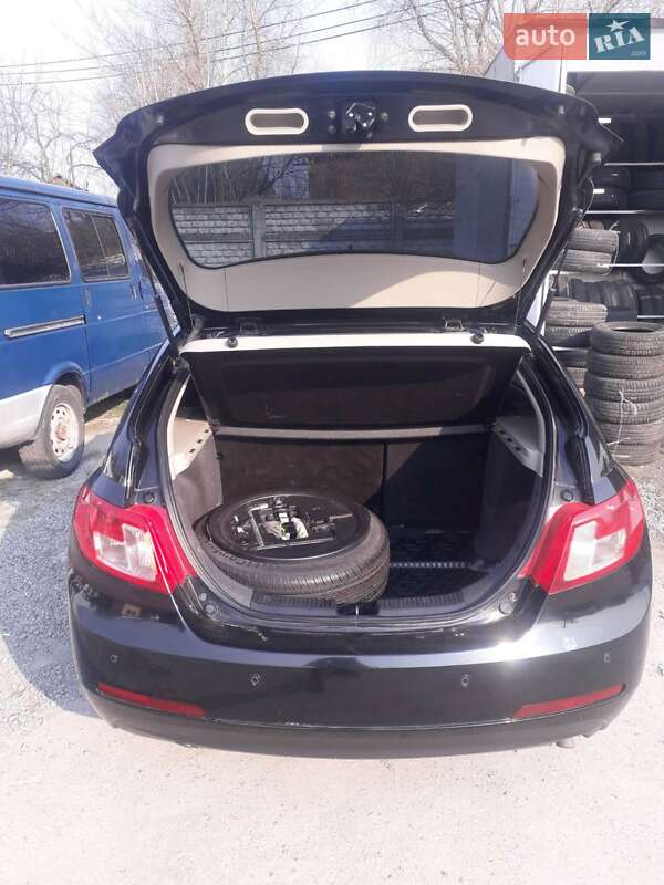 Хетчбек Geely Emgrand 7 (EC7) 2012 в Дубні
