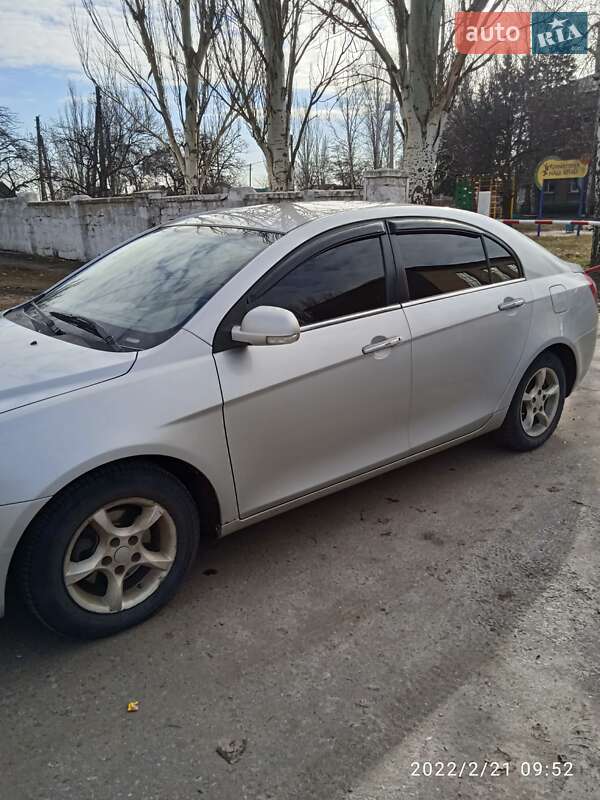 Седан Geely Emgrand 7 (EC7) 2013 в Костянтинівці (Краматорського району) фото 3 Седан Geely Emgrand 7 (EC7) 2013 в Костянтинівці (Краматорського району)