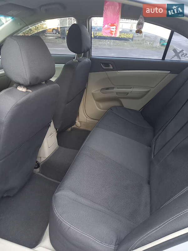 Седан Geely Emgrand 7 (EC7) 2011 в Николаеве