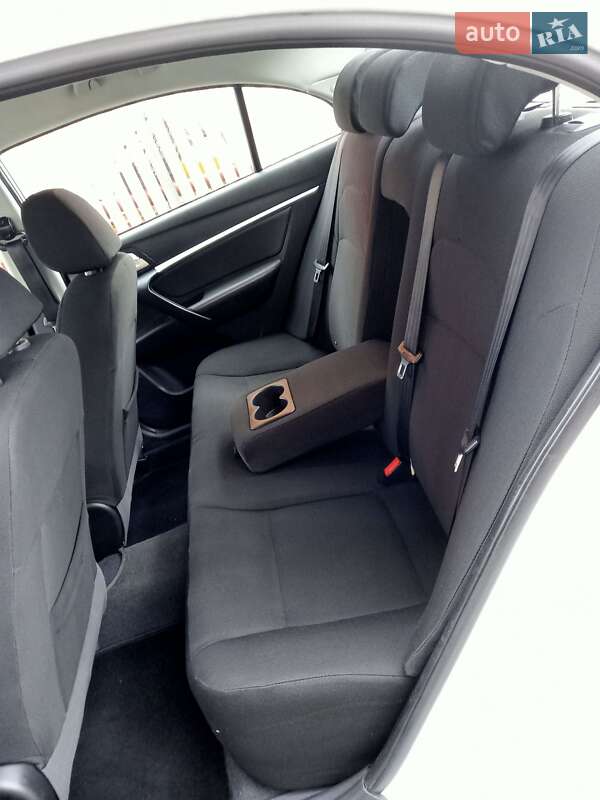 Седан Geely Emgrand 7 (EC7) 2016 в Львове фото 11 Седан Geely Emgrand 7 (EC7) 2016 в Львове