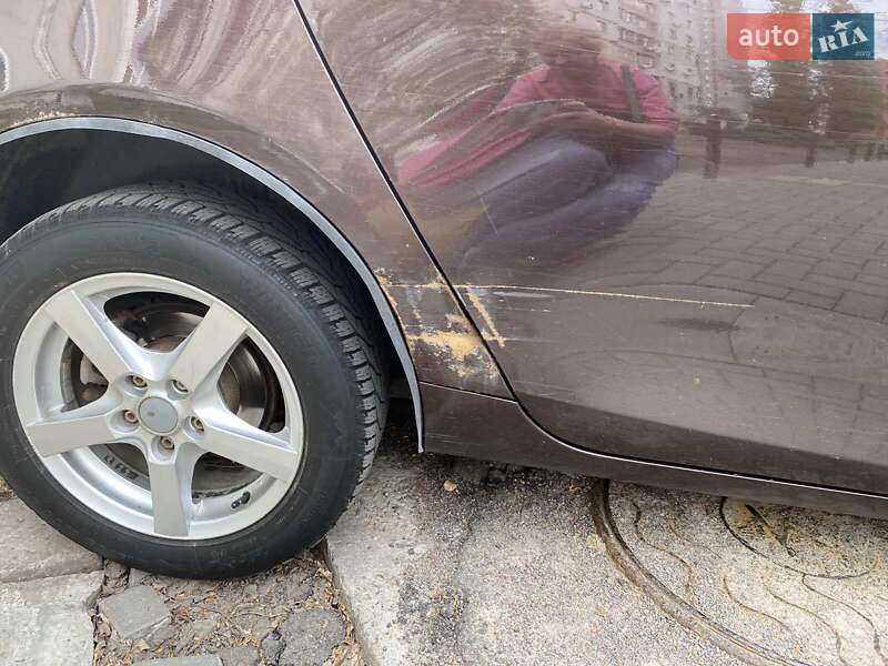 Хэтчбек Geely Emgrand 7 (EC7) 2014 в Николаеве фото 10 Хэтчбек Geely Emgrand 7 (EC7) 2014 в Николаеве