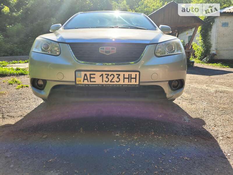 Хэтчбек Geely Emgrand 7 (EC7) 2013 в Кривом Роге