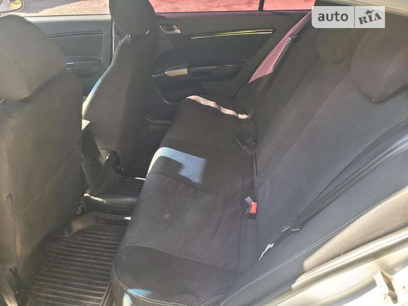 Хэтчбек Geely Emgrand 7 (EC7) 2013 в Кривом Роге