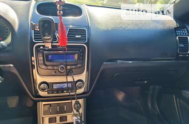 Хэтчбек Geely Emgrand 7 (EC7) 2013 в 