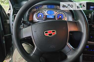 Хэтчбек Geely Emgrand 7 (EC7) 2013 в 