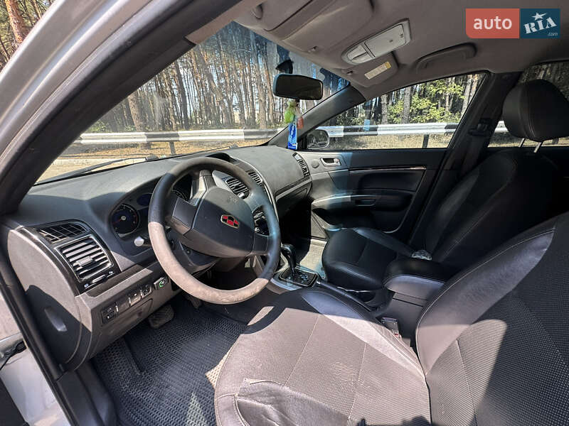 Седан Geely Emgrand 7 (EC7) 2014 в Краснограді