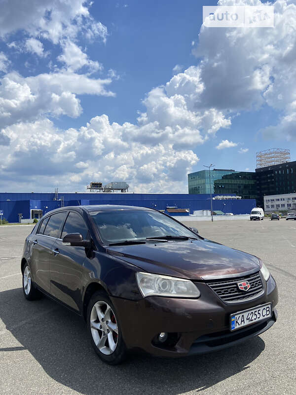 Хэтчбек Geely Emgrand 7 (EC7) 2013 в 