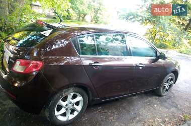 Хетчбек Geely Emgrand 7 (EC7) 2012 в 