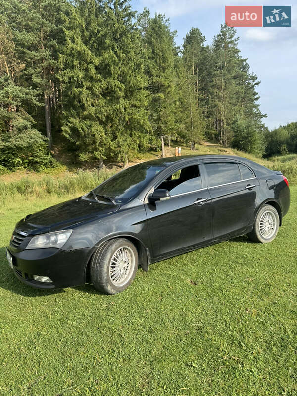 Седан Geely Emgrand 7 (EC7) 2013 в Надворной