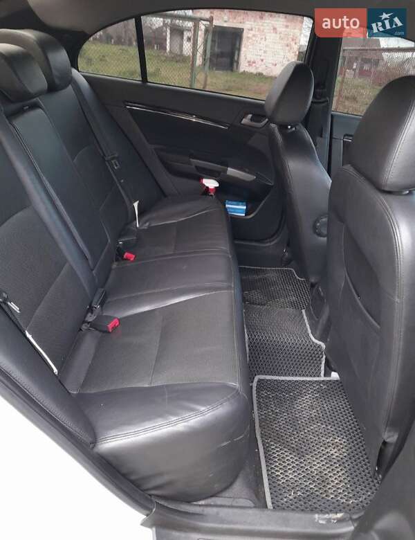 Седан Geely Emgrand 7 (EC7) 2014 в Ірпені