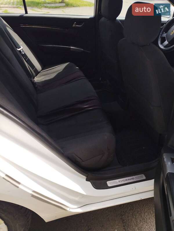 Седан Geely Emgrand 7 (EC7) 2013 в Подільську