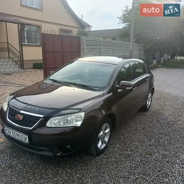 Хэтчбек Geely Emgrand 7 (EC7) 2013 в 