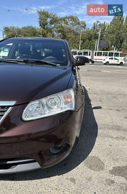 Хэтчбек Geely Emgrand 7 (EC7) 2014 в 