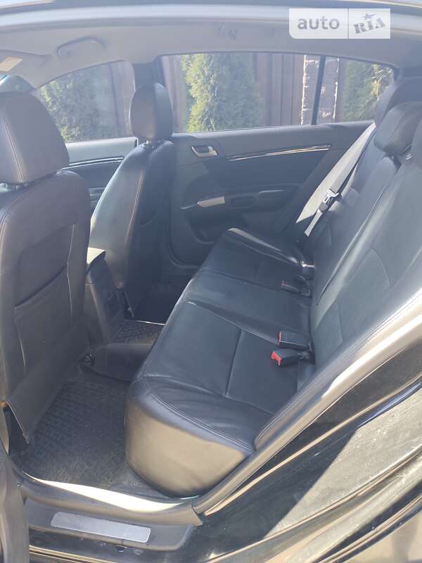 Хетчбек Geely Emgrand 7 (EC7) 2014 в Києві