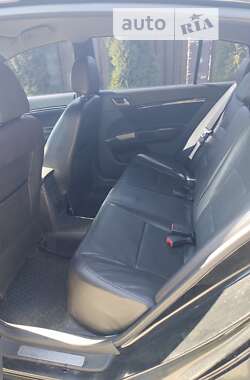 Хэтчбек Geely Emgrand 7 (EC7) 2014 в 