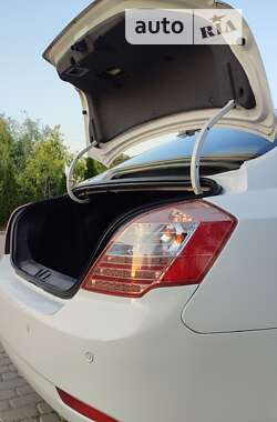 Седан Geely Emgrand 7 (EC7) 2012 в 