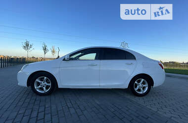 Седан Geely Emgrand 7 (EC7) 2013 в 