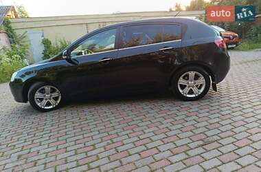 Хэтчбек Geely Emgrand 7 (EC7) 2012 в Мукачево