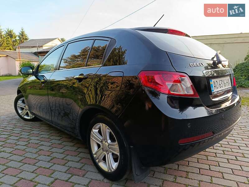 Хетчбек Geely Emgrand 7 (EC7) 2012 в Мукачевому