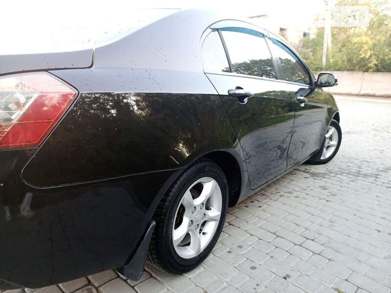 Седан Geely Emgrand 7 (EC7) 2013 в Борщеві