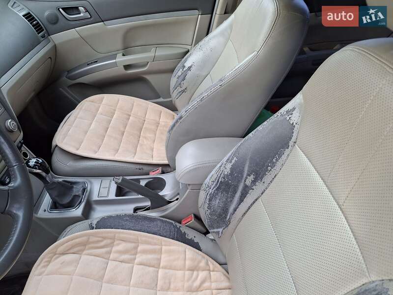 Хетчбек Geely Emgrand 7 (EC7) 2012 в Рівному