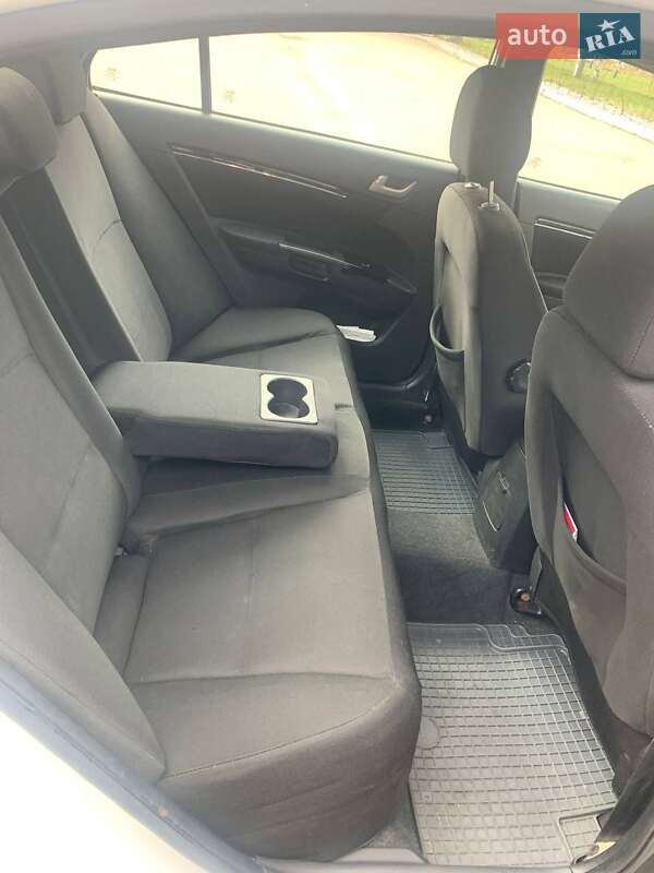 Седан Geely Emgrand 7 (EC7) 2015 в Черкасах