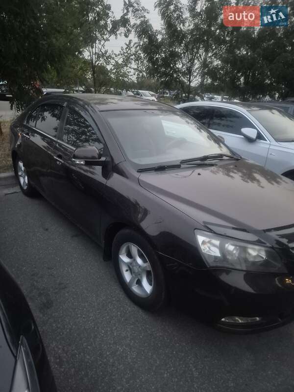 Geely Emgrand 7 (EC7) 2014