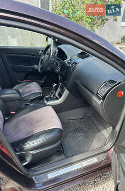 Хетчбек Geely Emgrand 7 (EC7) 2012 в 
