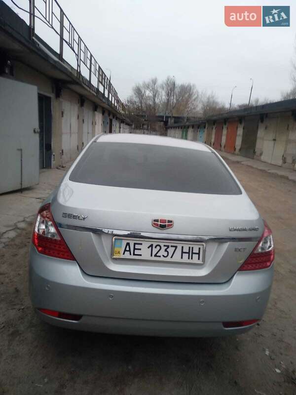 Седан Geely Emgrand 7 (EC7) 2013 в 