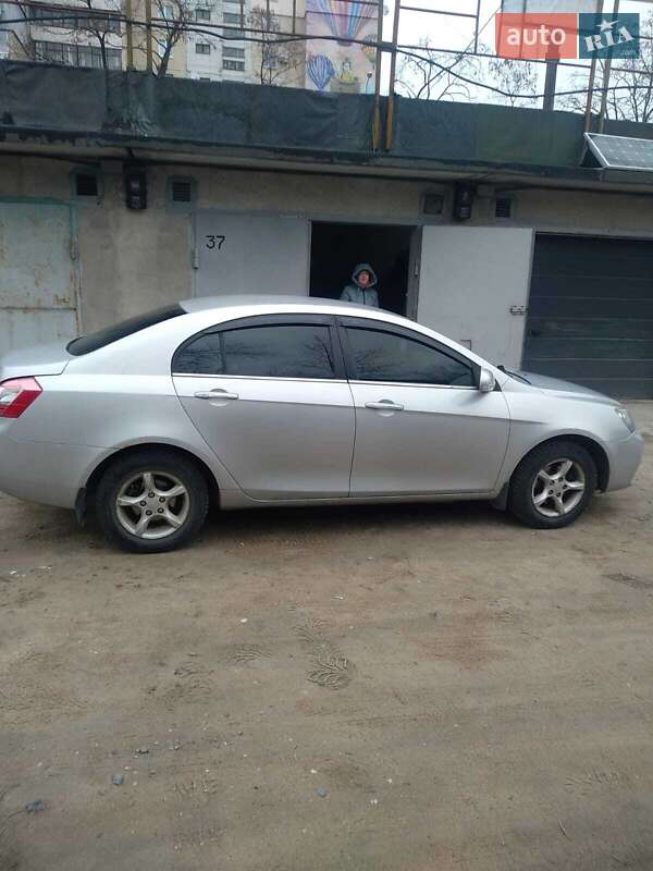 Седан Geely Emgrand 7 (EC7) 2013 в Каменском