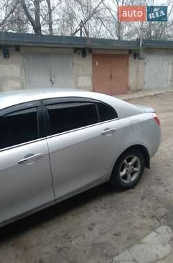 Седан Geely Emgrand 7 (EC7) 2013 в 