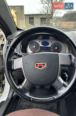 Хетчбек Geely Emgrand 7 (EC7) 2013 в 