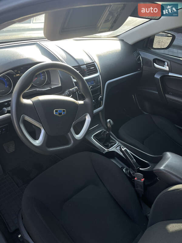 Седан Geely Emgrand 7 (EC7) 2017 в Дніпрі