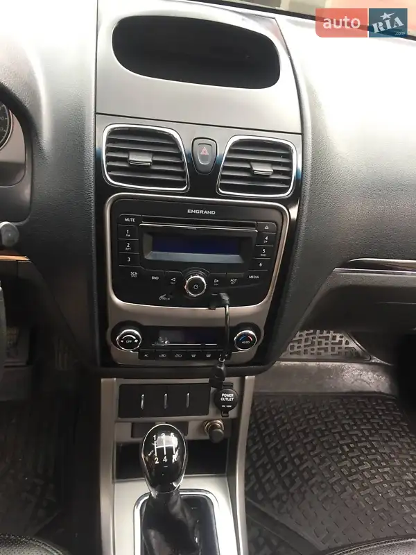 Хэтчбек Geely Emgrand 7 (EC7) 2014 в 