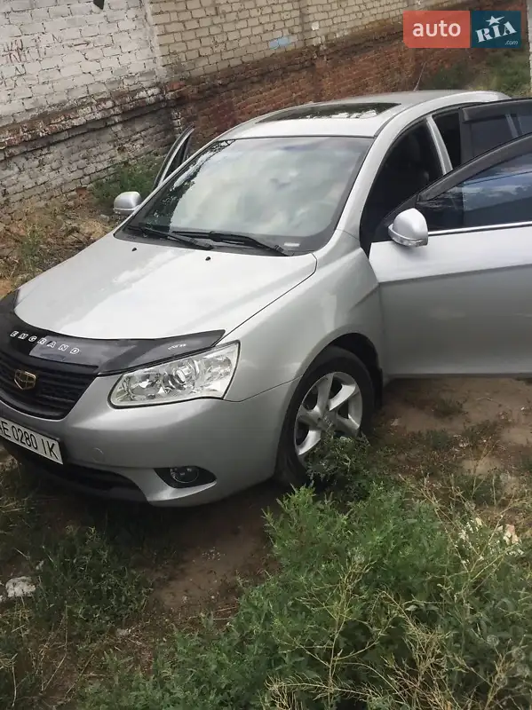 Хэтчбек Geely Emgrand 7 (EC7) 2014 в 