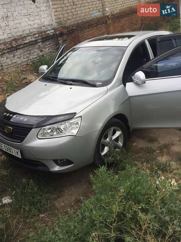 Хэтчбек Geely Emgrand 7 (EC7) 2014 в Павлограде