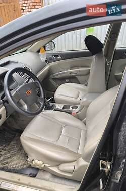 Седан Geely Emgrand 7 (EC7) 2011 в 